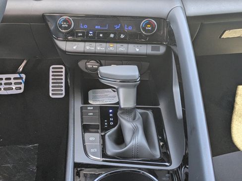 New 2026 Hyundai Elantra SEL Sport Premium FWD image 19