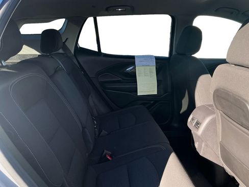 Used 2024 GMC Terrain SLE image 18