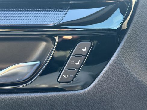 Used 2025 Honda CR-V Sport Touring image 11