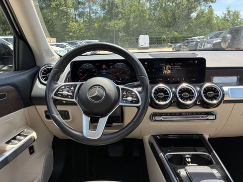 Used 2023 Mercedes-Benz GLB 250 image 18