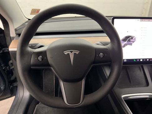 Used 2022 Tesla Model 3 Long Range image 18