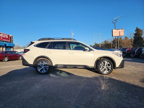 Used 2021 Subaru Outback Limited w/ Popular Package #2 image 8