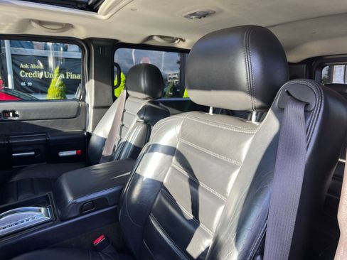 Used 2005 HUMMER H2 w/ Preferred Equipment Group AWD/4WD image 22