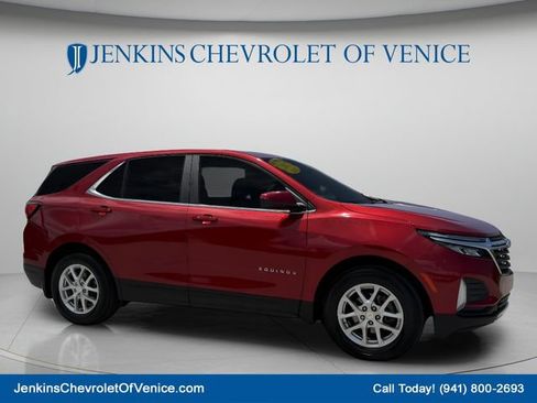 Used 2023 Chevrolet Equinox LT FWD image 2