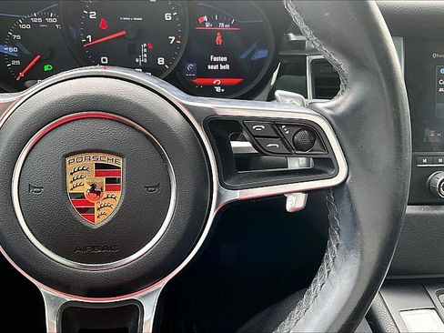 Used 2017 Porsche Macan image 19