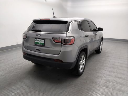 Used 2024 Jeep Compass Sport AWD/4WD image 7