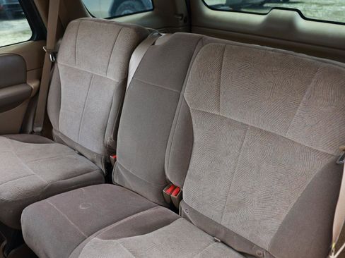 Used 2003 Chevrolet TrailBlazer LT image 8