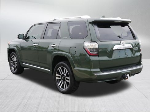 Used 2022 Toyota 4Runner Limited AWD/4WD image 5