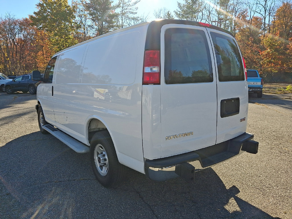 Used 2025 GMC Savana 2500 w/ Driver Convenience Package RWD image 5