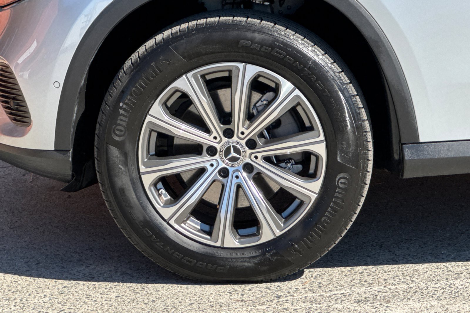 Certified 2024 Mercedes-Benz GLC 300 image 37