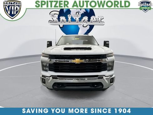 Used 2025 Chevrolet Silverado 2500 LT w/ Convenience Package AWD/4WD image 4