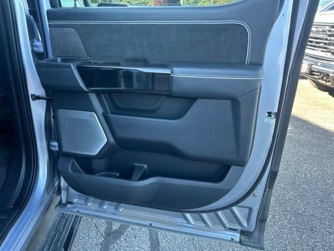 Used 2022 Ford F150 Lightning Platinum AWD/4WD image 14
