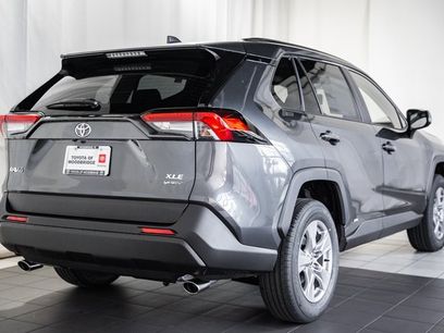New 2025 Toyota RAV4 XLE