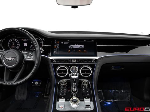 Used 2022 Bentley Continental GT AWD/4WD image 28
