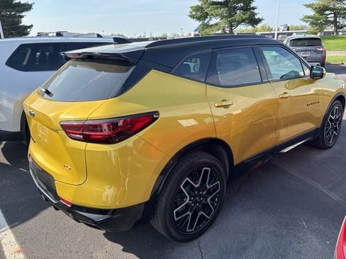 Used 2023 Chevrolet Blazer RS w/ Driver Confidence II Package image 7