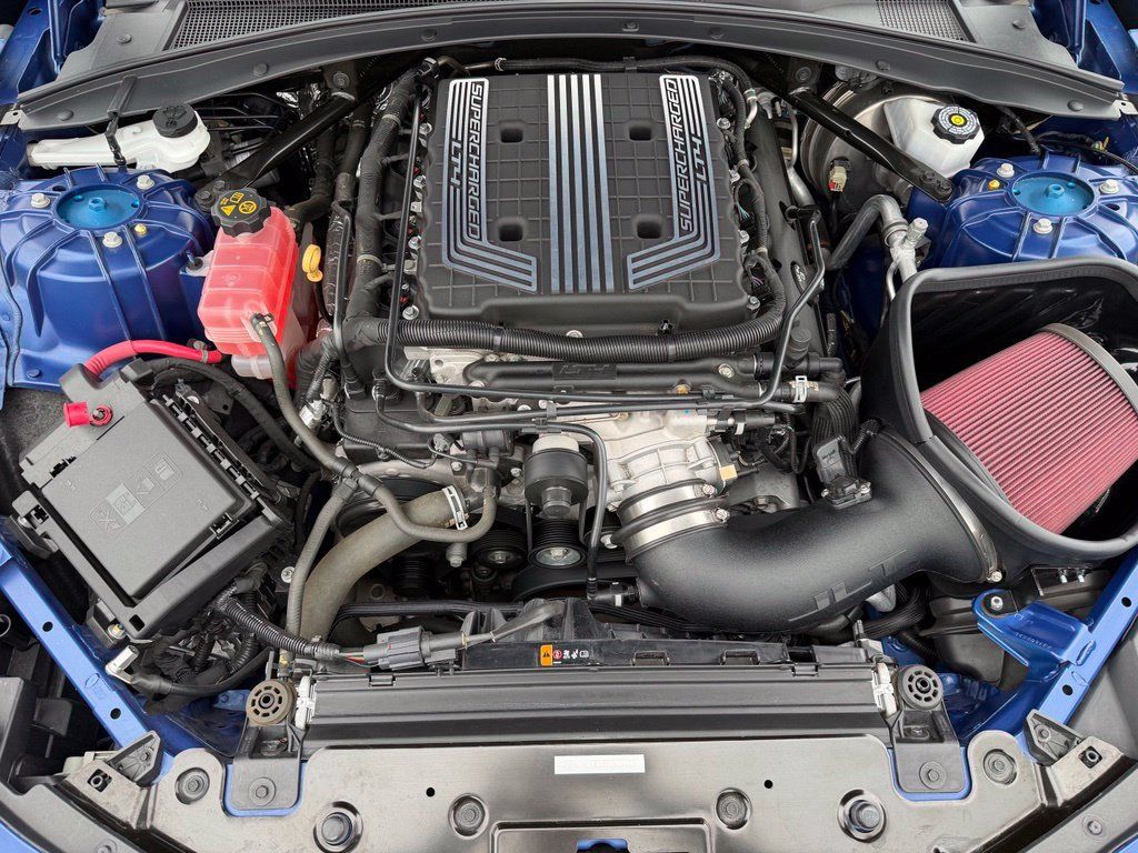 Used 2019 Chevrolet Camaro ZL1 RWD image 31
