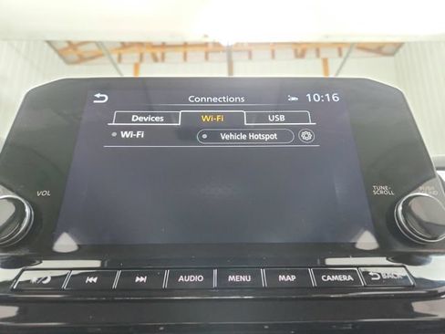 Used 2025 Nissan Pathfinder SL AWD/4WD image 33