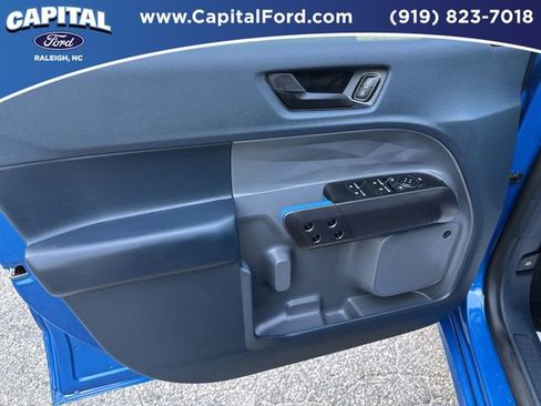 Certified 2025 Ford Maverick Lobo AWD/4WD image 20