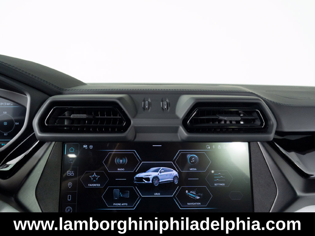 Used 2025 Lamborghini Urus S AWD/4WD image 18