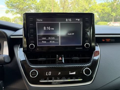 Used 2022 Toyota Corolla LE FWD image 17