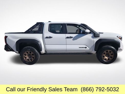 New 2025 Toyota Tacoma Trailhunter image 6