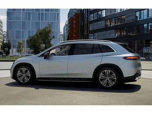 New 2026 Mercedes-Benz EQS 400 4MATIC SUV image 32