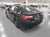 Used 2014 Toyota Camry SE image 5