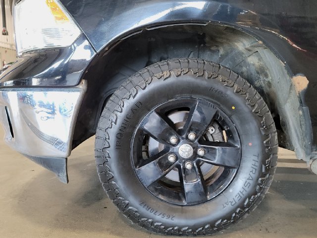 Used 2015 RAM 1500 Classic SLT AWD/4WD image 14