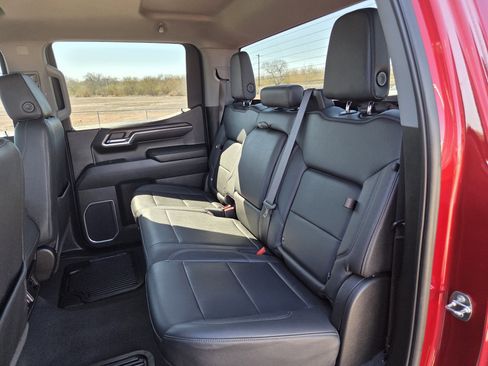 Used 2024 GMC Sierra 1500 SLT w/ X31 Off-Road Package image 24