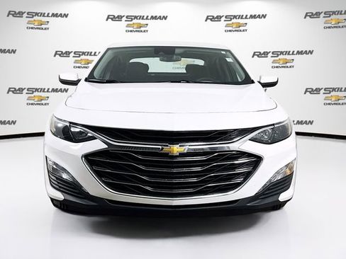 Used 2024 Chevrolet Malibu LT FWD image 2