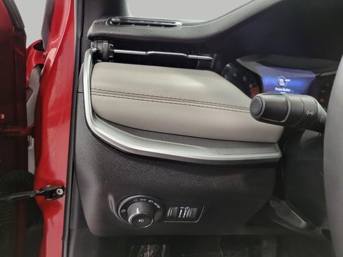 Used 2025 Jeep Compass Limited image 11