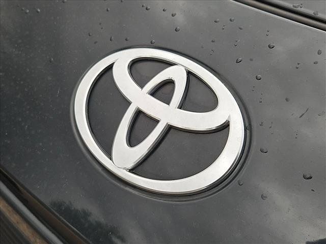 Used 2025 Toyota Camry LE FWD image 30