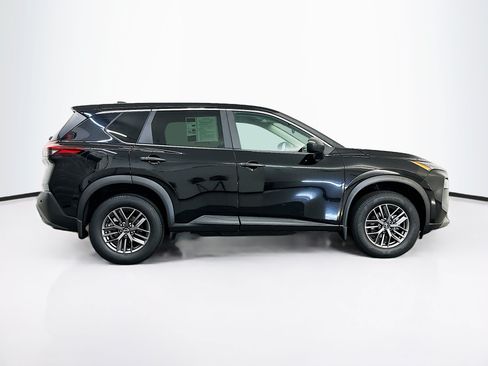 Used 2023 Nissan Rogue S AWD/4WD image 10