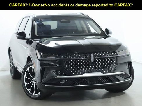 Certified 2024 Lincoln Nautilus Reserve w/ Equipment Group 202A image 2