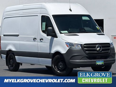 Used 2025 Mercedes-Benz Sprinter 2500 image 1