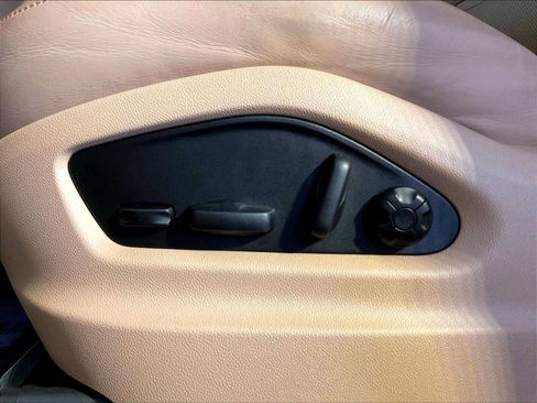 Certified 2023 Porsche Cayenne Coupe AWD/4WD image 39