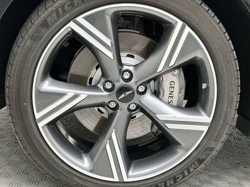 Certified 2025 Genesis GV80 3.5T Prestige image 10