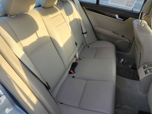 Used 2012 Mercedes-Benz C 300 4MATIC Sedan image 18