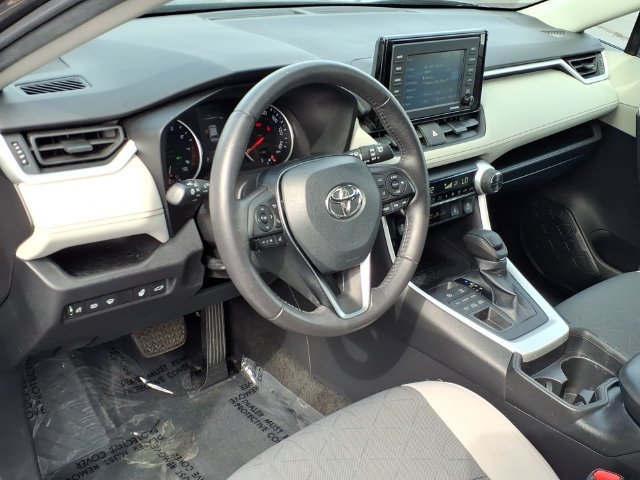 Certified 2021 Toyota RAV4 XLE w/ Convenience Package AWD/4WD image 19