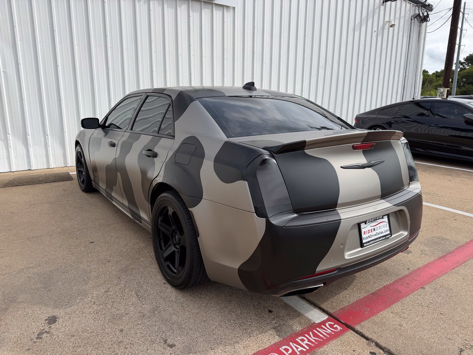 Used 2022 Chrysler 300 S w/ Comfort Group RWD image 4