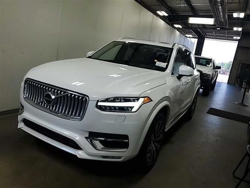 Used 2025 Volvo XC90 B6 Plus AWD/4WD image 1