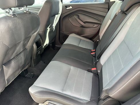 Used 2016 Ford Escape SE image 12