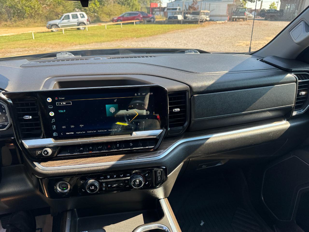 Used 2022 Chevrolet Silverado 1500 RST AWD/4WD image 40