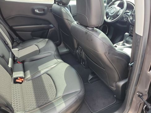 Used 2021 Jeep Compass Latitude w/ Sun and Sound Group FWD image 29
