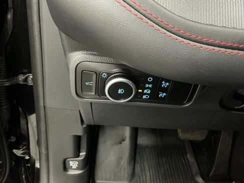 Used 2025 Ford Explorer ST-Line w/ Premium Package image 23