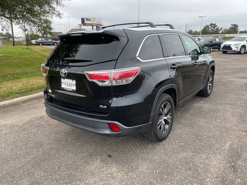 Used 2016 Toyota Highlander XLE image 7