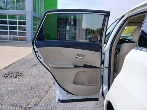 Used 2009 Toyota Venza image 13