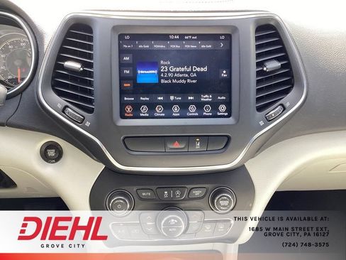 Used 2022 Jeep Cherokee Latitude Lux w/ Sun & Sound Group AWD/4WD image 23