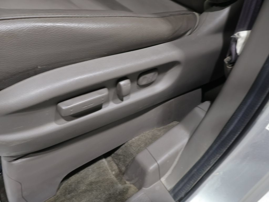Used 2012 Honda Odyssey Touring image 19