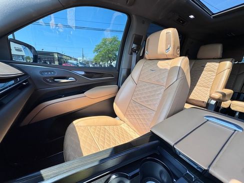 Used 2023 Cadillac Escalade Premium Luxury w/ LPO, Floor Liner Package RWD image 15